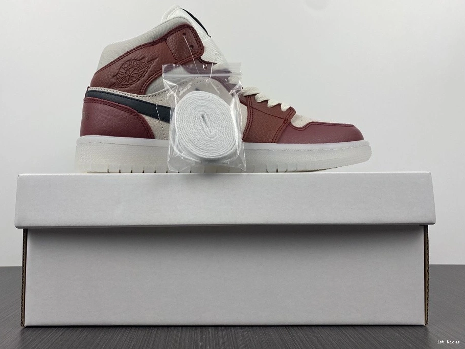 (W) Mid Jordan 1 Machines DM9601-200 - Anti-Gravity 0412